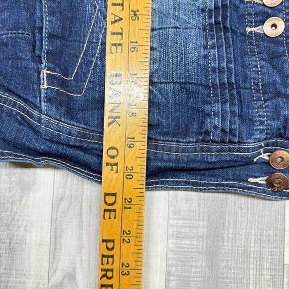 ✅Womens L Vanity Jean Jacket Blue Denim Button Up Pockets Dark Wash Distressed - Picture 5 of 10